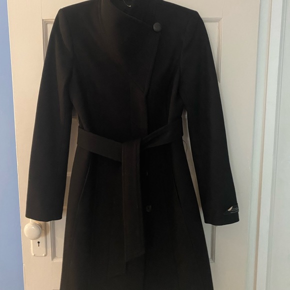 Babaton Connor Coat - Picture 8 of 14